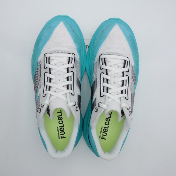 NEW Size 9 WIDE D Women's New Balance FuelCell Rebel v4 Running Shoes WFCXCJ4 - Picture 6 of 9